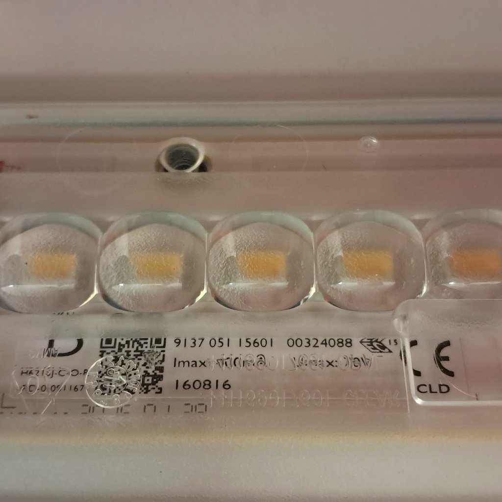 lampa LED, lampa liniowa LED, oprawa liniowa LED, lampa PHILIPS, oświetlenie przemysłowe LED, oświetlenie biurowe LED, lampa do hali, lampa do magazynu, lampa do biura, lampa sufitowa LED, profesjonalne oświetlenie LED, oprawa liniowa przemysłowa, oświetlenie liniowe, lampa LED do sufitu