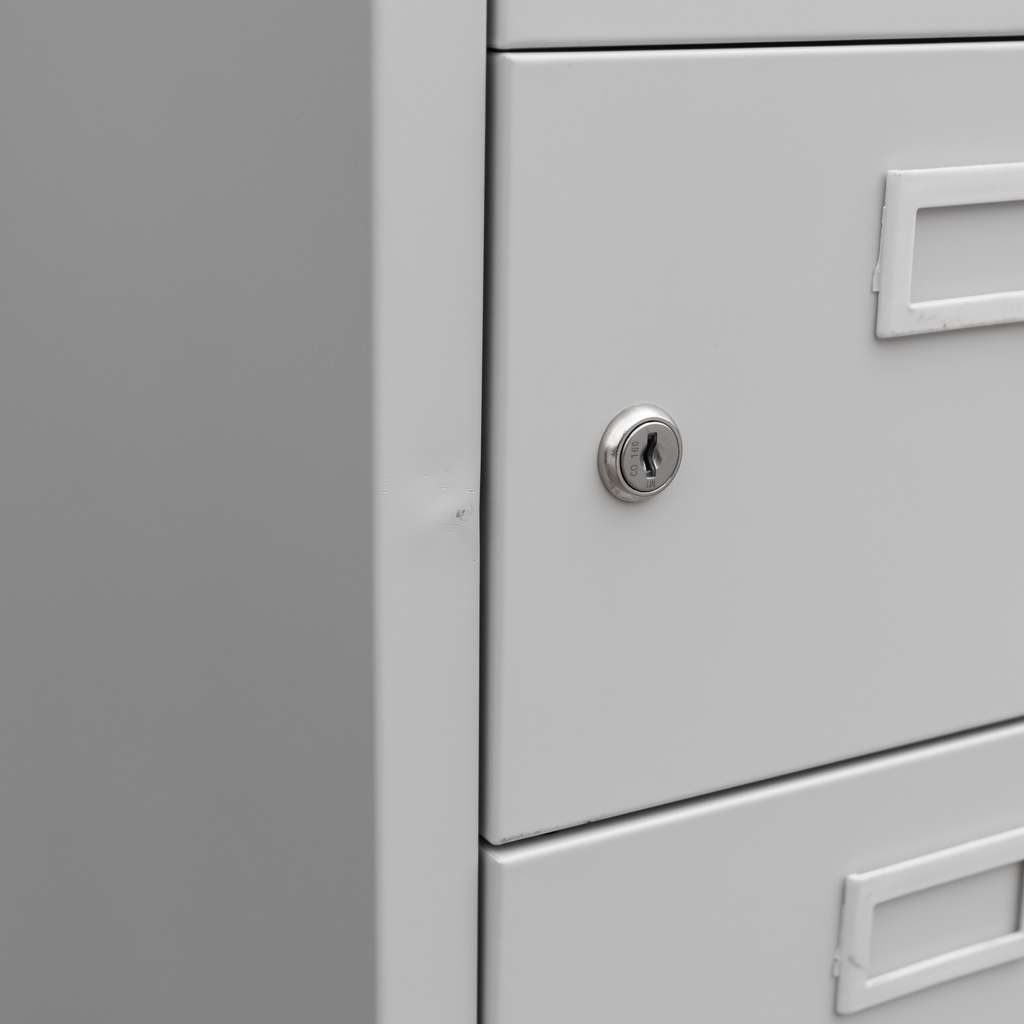 szafka skrytkowa śniadaniowa, szafka śniadaniowa BHP, szafka metalowa 20 skrytek, szafka skrytkowa, szafka śniadaniowa, szafa skrytkowa 20 skrytek, szafka do stołówki pracowniczej, szafka do zakładu pracy, szafka socjalna metalowa, metalowa szafka skrytkowa