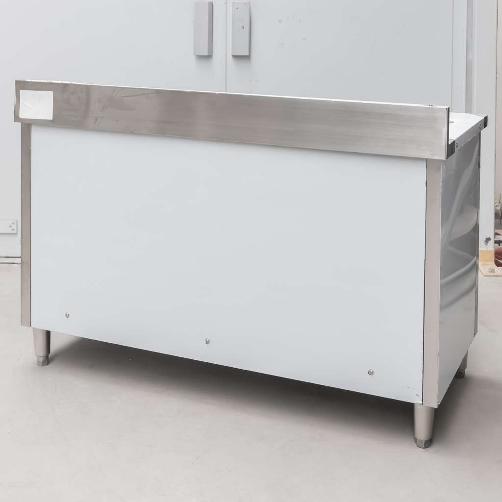 stół gastronomiczny nierdzewny, stół gastronomiczny przyścienny, stół roboczy ze stali nierdzewnej, stół gastronomiczny z półkami, stół nierdzewny do gastronomii, stół roboczy gastronomiczny, stół do restauracji, meble gastronomiczne ze stali nierdzewnej, stół z rantem tylnym, stół przyścienny nierdzewny, wyposażenie gastronomii