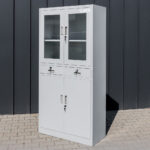 Zdjęcie produktu: Szafa biurowa metalowa na dokumenty Mega-M WENUS przeszklone drzwi 2 szuflady S-90 cm G-40 cm H-185 cm szara POWYSTAWOWA