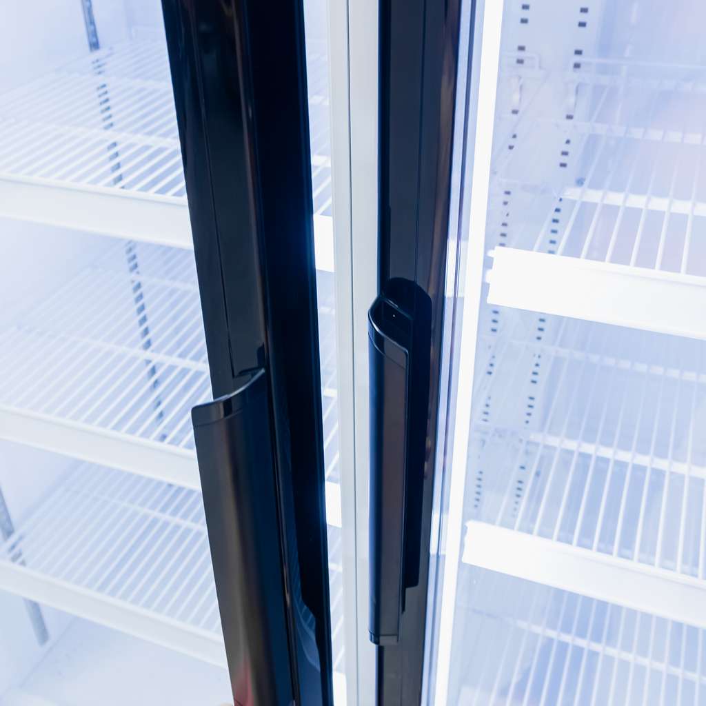 Witryna chłodnicza Mega-M RICO 2i180 z oświetleniem LED, witryna ekspozycyjna, lodówka na napoje