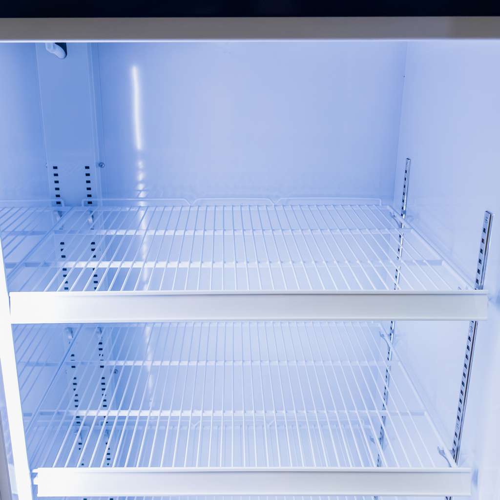 Witryna chłodnicza na napoje Mega-M RICO 2 i112, witryna ekspozycyjna do sklepu i gastronomii